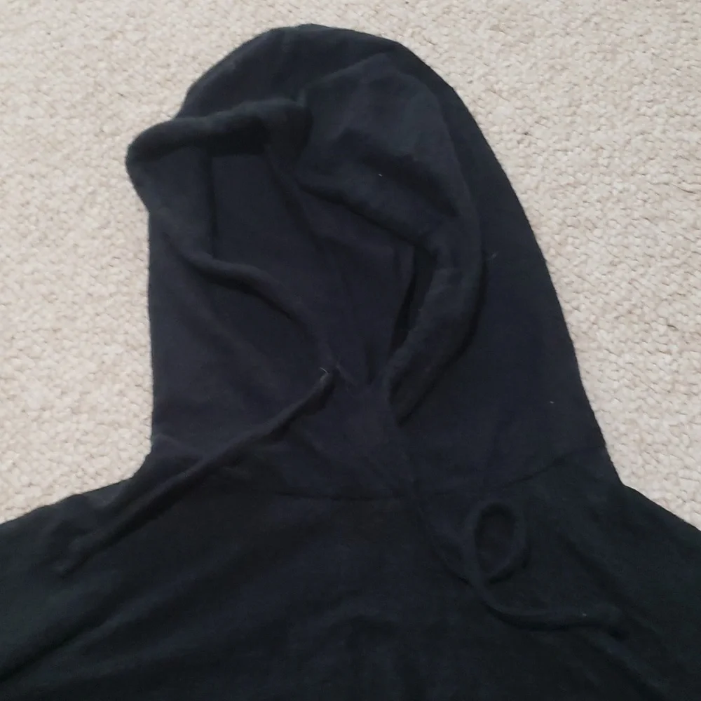 Me to We hooded sweater - Picture 2 of 3